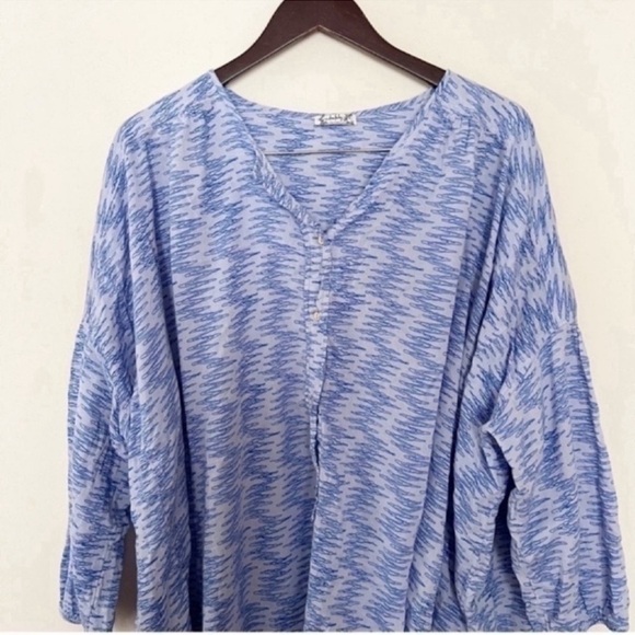 Free People Intimately Size Small Blooms For You Loungewear Shirt Blue Abstract - Picture 2 of 8